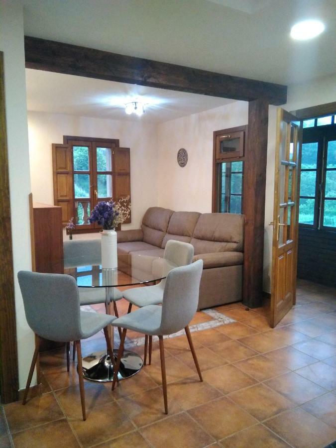 Casona Angliru Appartement Riosa Buitenkant foto