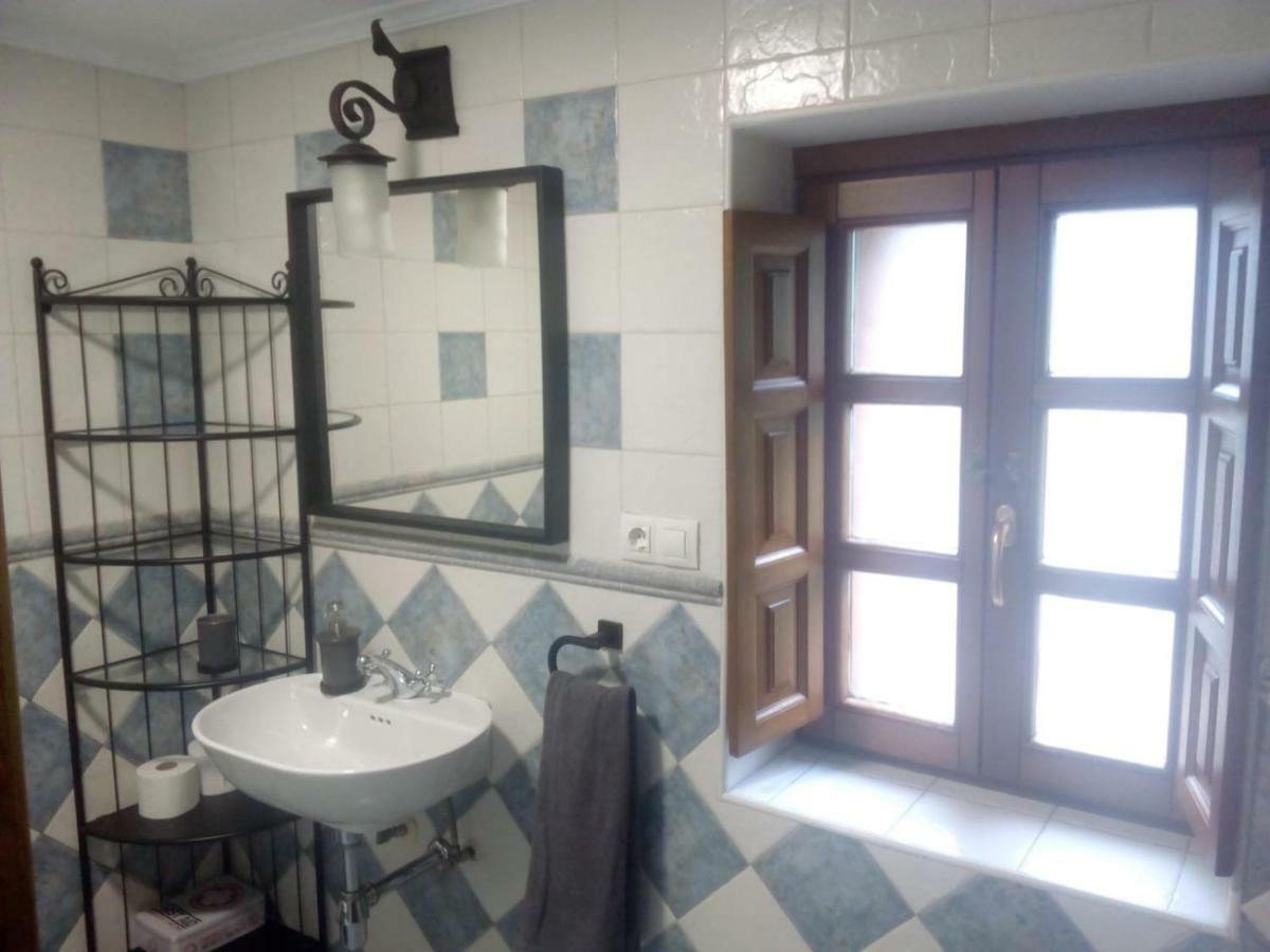 Casona Angliru Appartement Riosa Buitenkant foto