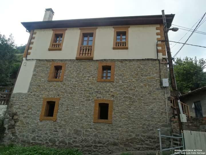 Casona Angliru Appartement Riosa Buitenkant foto