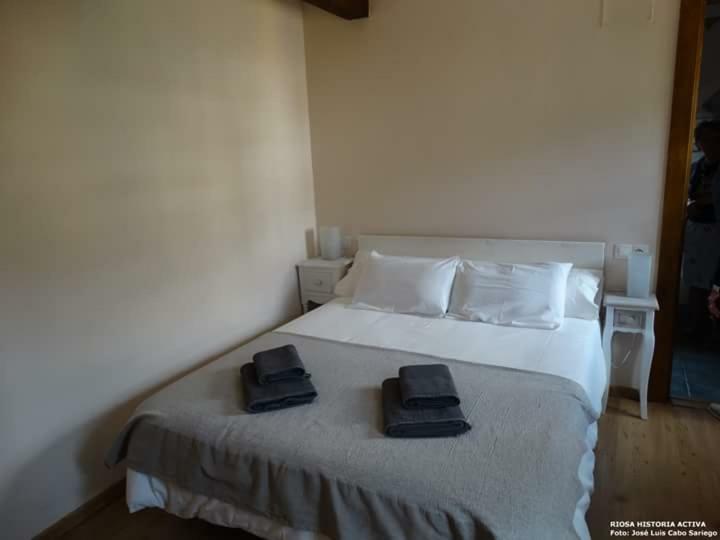 Casona Angliru Appartement Riosa Buitenkant foto